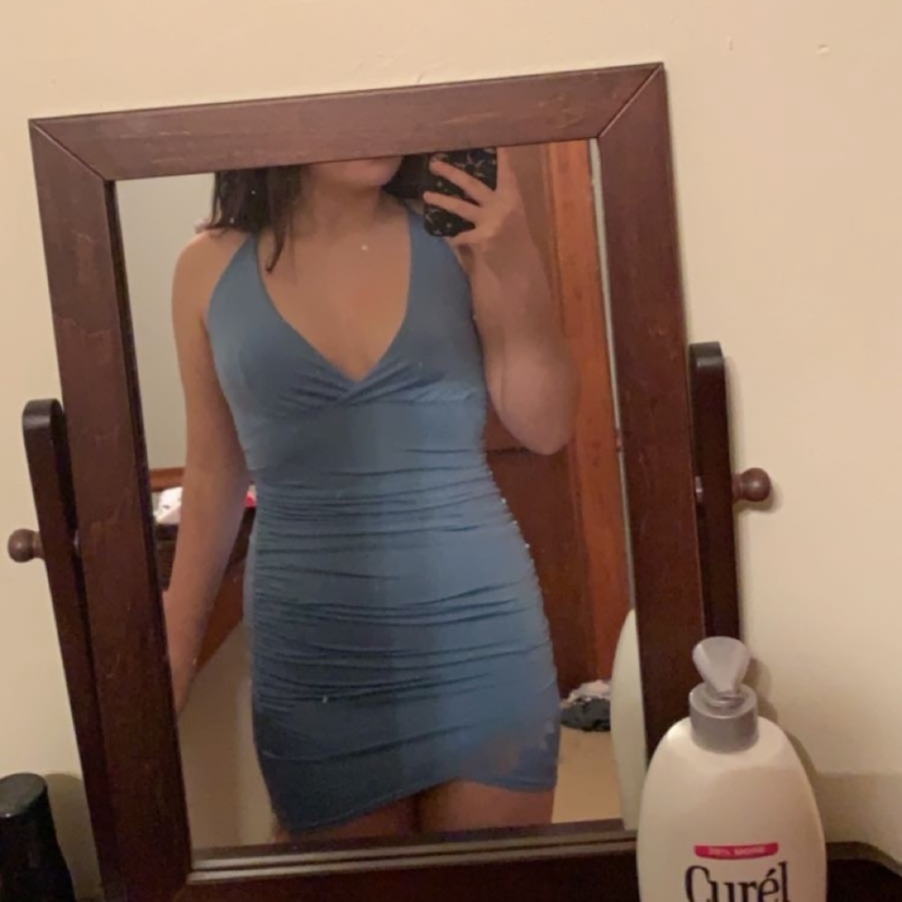 Blue formal bodycon dress perfect for school dances!!